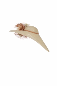 Versailles hat Hostie hats